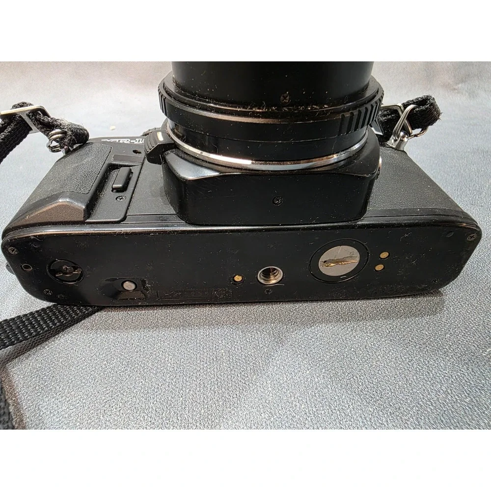 Ricoh XR-10 35mm SLR Film Camera with 75-200mm Macro Zoom Lens Black Vintage